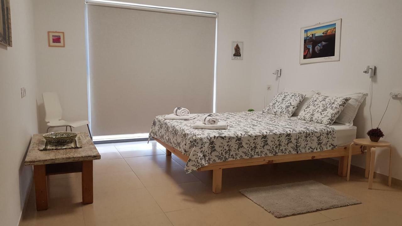 The Shining Star -A Beautiful 3 Bedroom Apartment Беэр-Шева Экстерьер фото